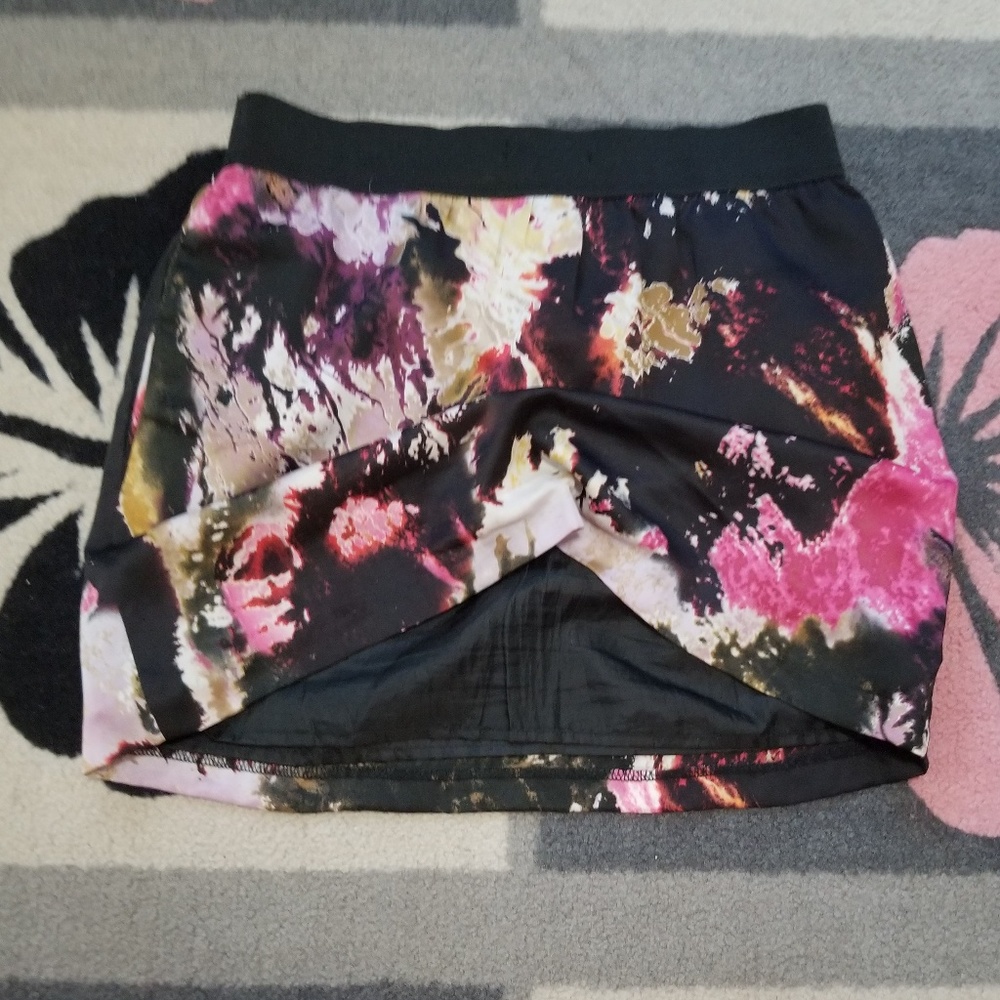 *BOGO💗Multi-Color Mini w/Pockets💗 - Picture 3 of 7
